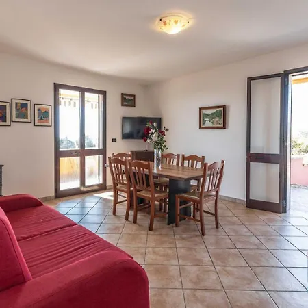Apollo By Puglia On Line Apartment
