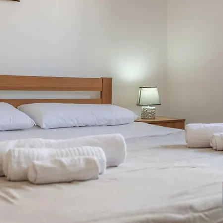 Apartment Apollo By Puglia On Line